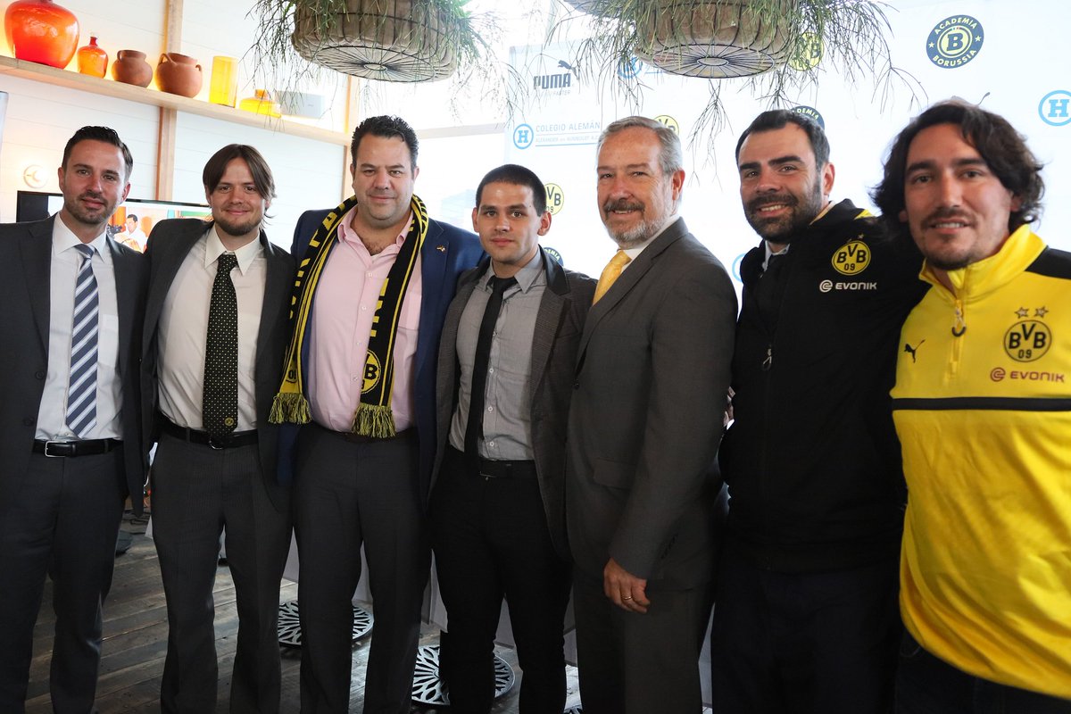 colegio_aleman's tweet photo. ¡Entérate de todos los detalles! Hemos creado una alianza con la Academia Borussia y renovamos nuestros talleres de futbol desde el Kindergarten hasta la Preparatoria, en los tres Campus de nuestro Colegio. #mexale #mexger @acadeborussia https://t.co/wTwOVbbrZd https://t.co/znv91jNQSk