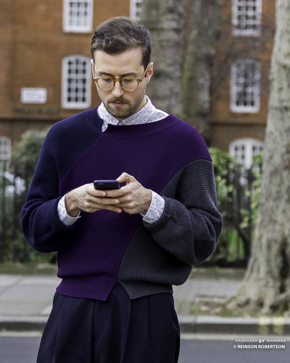 ReinsonR's tweet photo. #DesignerShowrooms #lfw #lfwfestival #LFWM #SSSA18 #SS18 #streetwear #topman #fashionblogger #Fashionista #FashionWatch #coat #jacket #jumper #man @TopmanAskUs #fashionnova #Phonecall #manfashion #Sunglasses #Travel #uk #London #fashionable https://t.co/UgX1B5L6iO