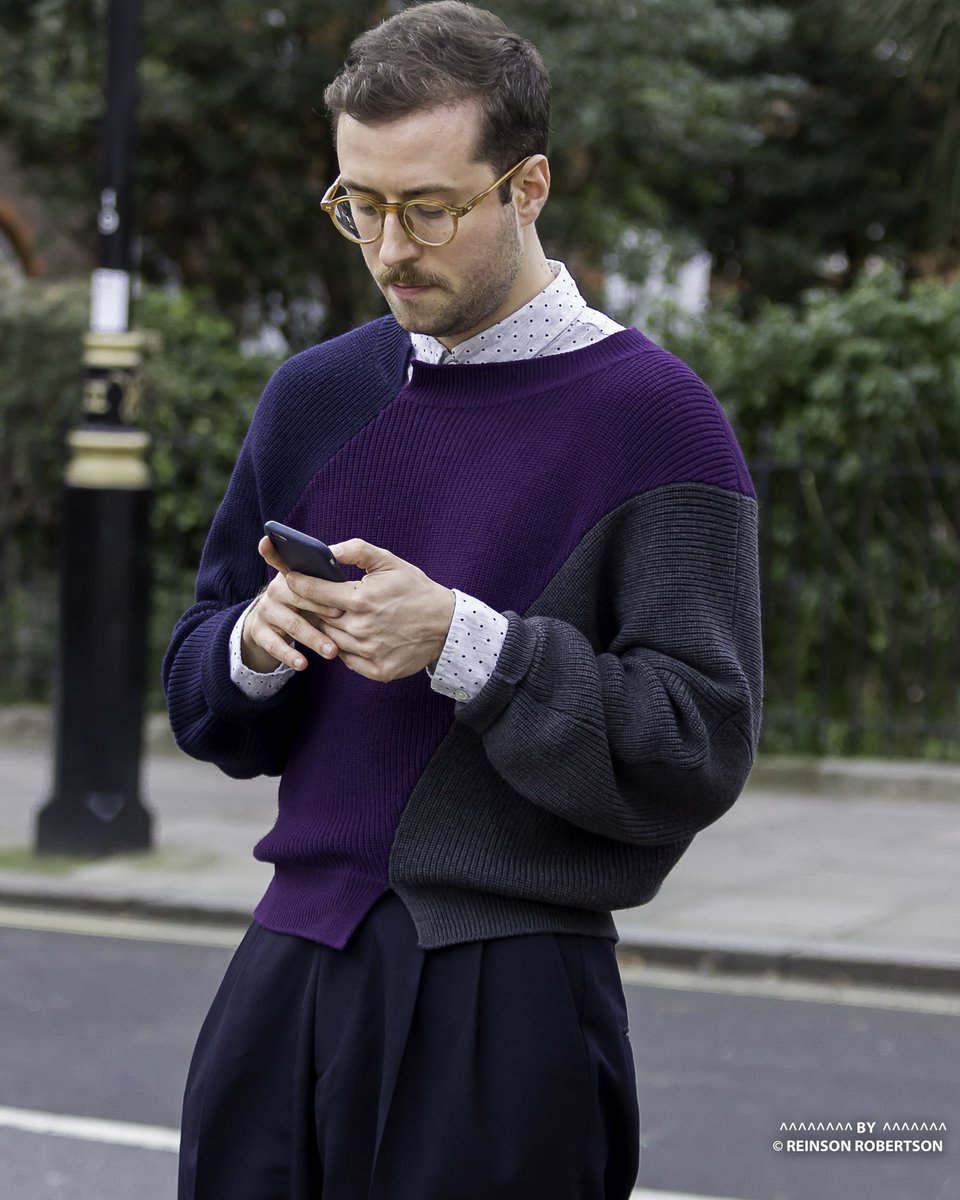 ReinsonR's tweet photo. #DesignerShowrooms #lfw #lfwfestival #LFWM #SSSA18 #SS18 #streetwear #topman #fashionblogger #Fashionista #FashionWatch #coat #jacket #jumper #man @TopmanAskUs #fashionnova #Phonecall #manfashion #Sunglasses #Travel #uk #London #fashionable https://t.co/UgX1B5L6iO