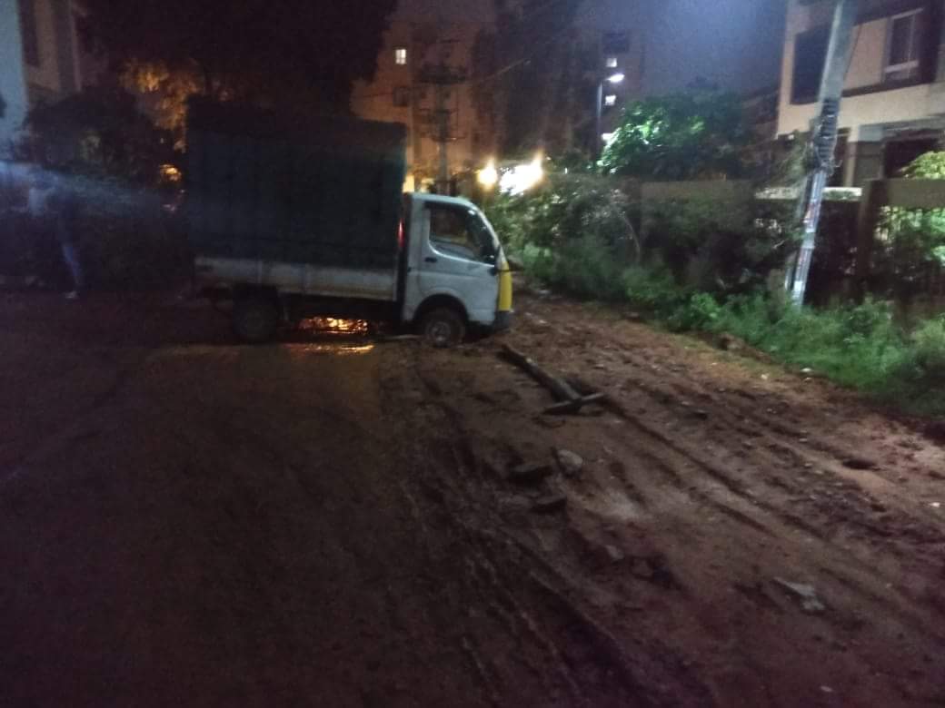 SaveBellandur(ಬೆಳ್ಳಂದೂರು ಉಳಿಸಿ) (@kdevforum) on Twitter photo @BBMPCOMM <a href="/ArshadRizwan/">Rizwan Arshad</a> @BBMPCOMM, what abt area where #roads are non-existent? #kasavanahalli residents are lost on words! Give us one good infrastructure work done by bbmp in past 5yrs!@bjparvind blames #lackoffund, opposition blames #lackofintent.finally ppl suffer @BBMP_MAYOR <a href="/ArshadRizwan/">Rizwan Arshad</a> <a href="/WFRising/">Whitefield Rising</a> @BBMPCOMM <a href="/ArshadRizwan/">Rizwan Arshad</a> @BBMPCOMM, what abt area where #roads are non-existent? #kasavanahalli residents are lost on words! Give us one good infrastructure work done by bbmp in past 5yrs!@bjparvind blames #lackoffund, opposition blames #lackofintent.finally ppl suffer @BBMP_MAYOR <a href="/ArshadRizwan/">Rizwan Arshad</a> <a href="/WFRising/">Whitefield Rising</a>