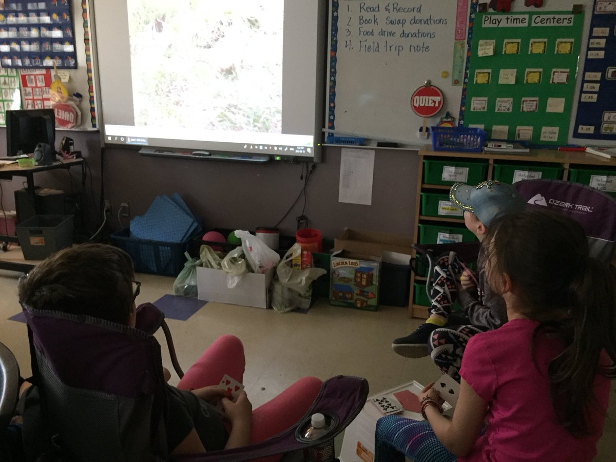 belinda_loder's tweet image. When you get rained out of your year end fun day ... the fun still continues #grade3fun #planB @HTE_K4 @NLESDCA