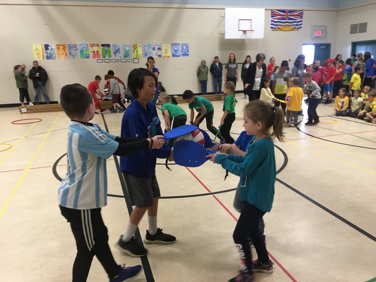 Rain 🌧 ??? Nothing stops Sports Day <a href="/PortGuichon/">Port Guichon</a> <a href="/deltasd37/">DeltaSchoolDistrict</a> #WestCoast