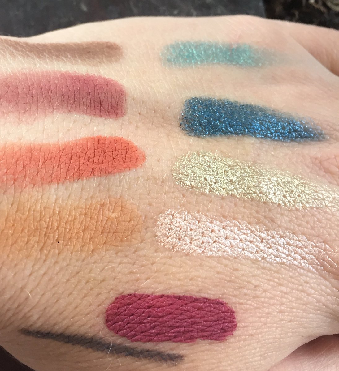 TNG1280's tweet photo. June @boxycharm is so pretty! The Alamar palette is so soft and I cannot wait to use it. #boxycharm #boxycandy #caribbeanqueen #alamarqueen https://t.co/rTXrJeb6Kw
