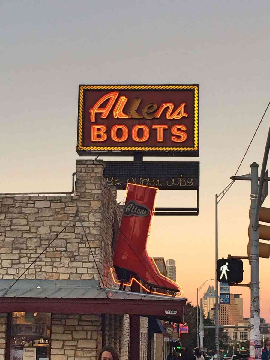 MyTravelLife2's tweet photo. The Ultimate Guide to Austin City Tour | 15 Things to do in Austin, Texas https://t.co/NnDEo1e0jW https://t.co/OxB0dTvkfX