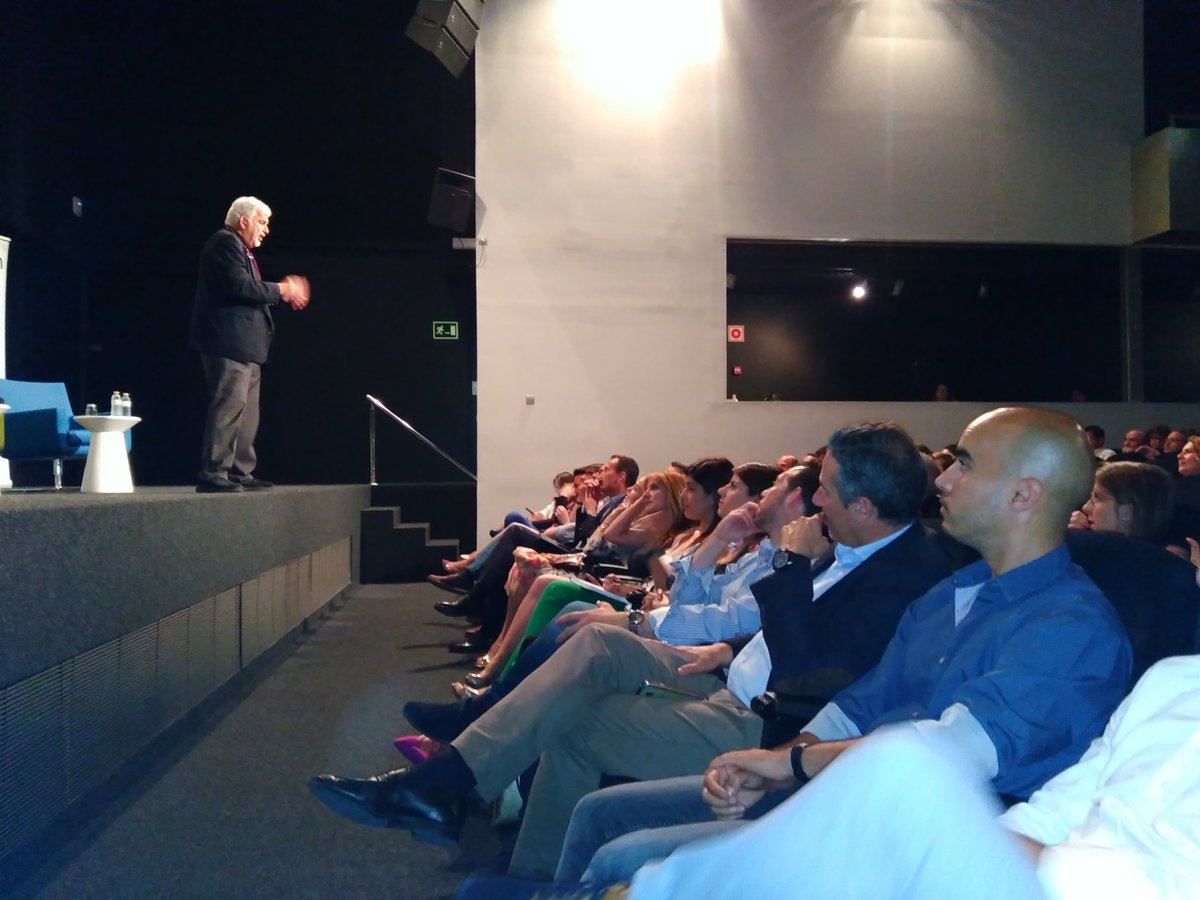 Nos cuenta <a href="/simon_dolan/">Simon L. Dolan GFWF</a> que la cultura significa valores compartidos y en una empresa pueden haber subculturas de pequeños grupos con valores compartidos #simondolanelx