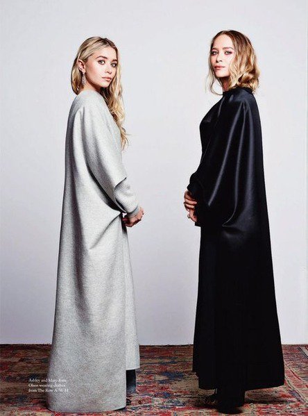 leemcquxxn's tweet photo. happy birthday to the most iconic and powerful sisters, we stan our fashionable queens https://t.co/pRkRePj2Cx