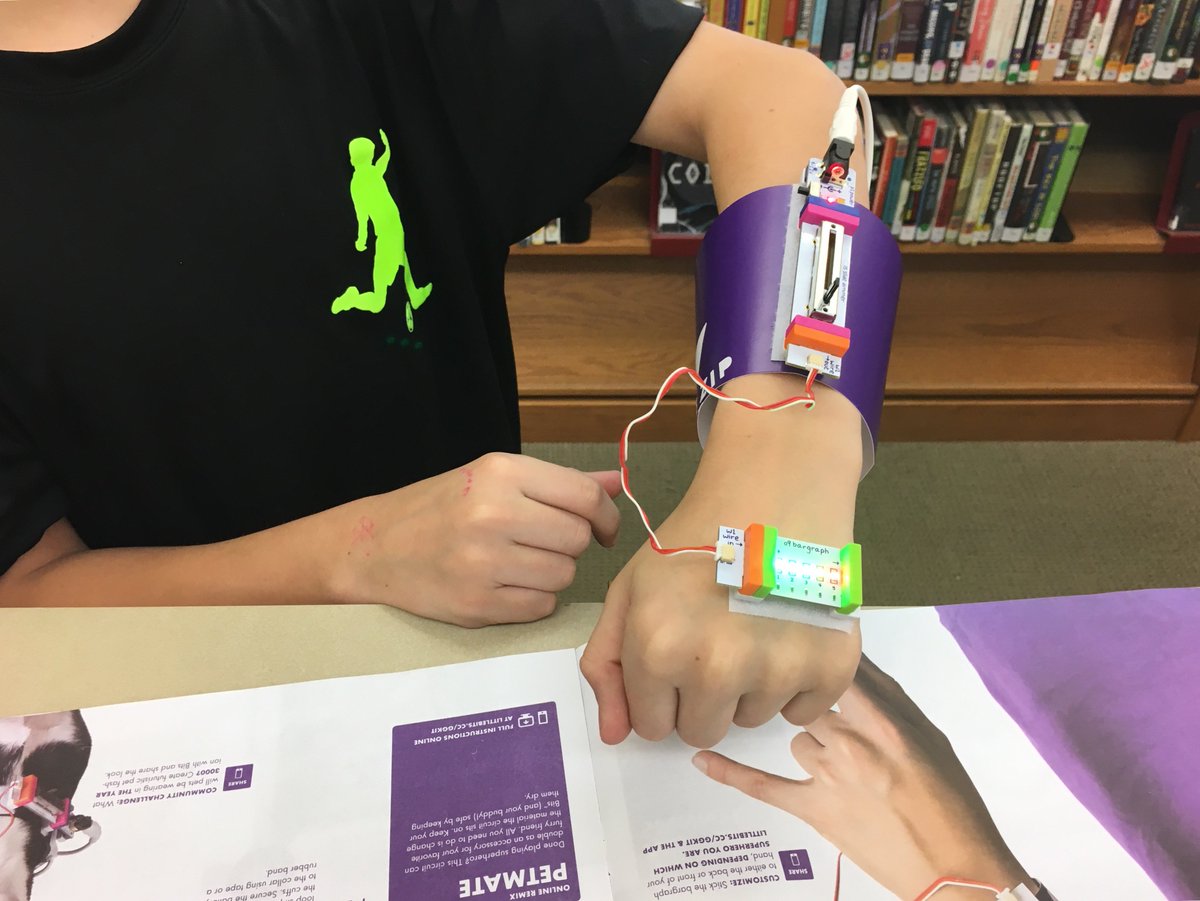 RIS_library's tweet photo. littleBits - These are electronic building blocks connect using magnets, so you can create inventions large and small. #littlebits #STEAM https://t.co/jHCCoLD8wS