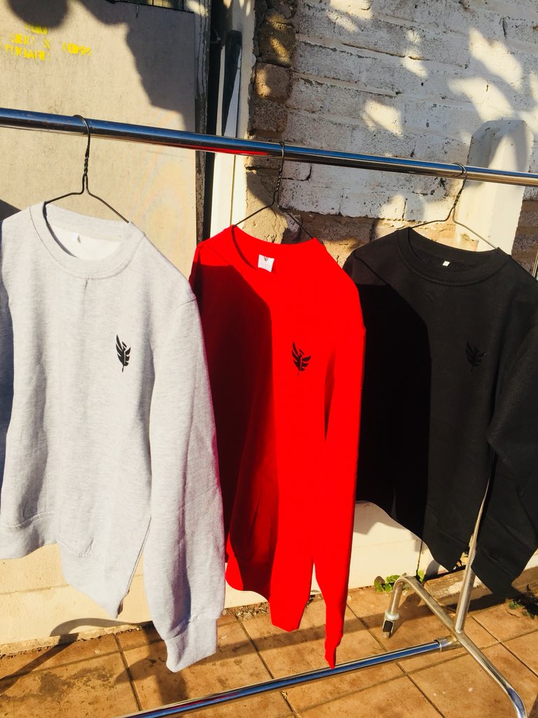 Matt_Focused's tweet photo. Winter essentials 
Sink or Swim 
Sweaters and Beanies 
Fisherman Beanies will drop later during the week...
Hit me up if you want😊
Thank you🙏🏿
@WorldFocused https://t.co/MXYXbpnhgl