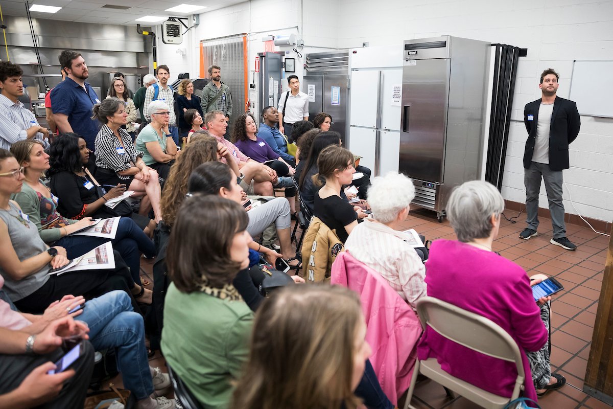 SlowMoneyNYC's tweet photo. Huge thanks to @HotBreadKitchen for hosting #GoodFoodSpotlight and to our expert panelists Jessamyn @HotBreadKitchen Mario @BklynWine and Hans for the real talk! Excited to see what's next for @propagateorg @plentyofgoodnyc @EdamamCo & @farmfareapp Photo credits @BenHiderPhoto https://t.co/m075hueiZx