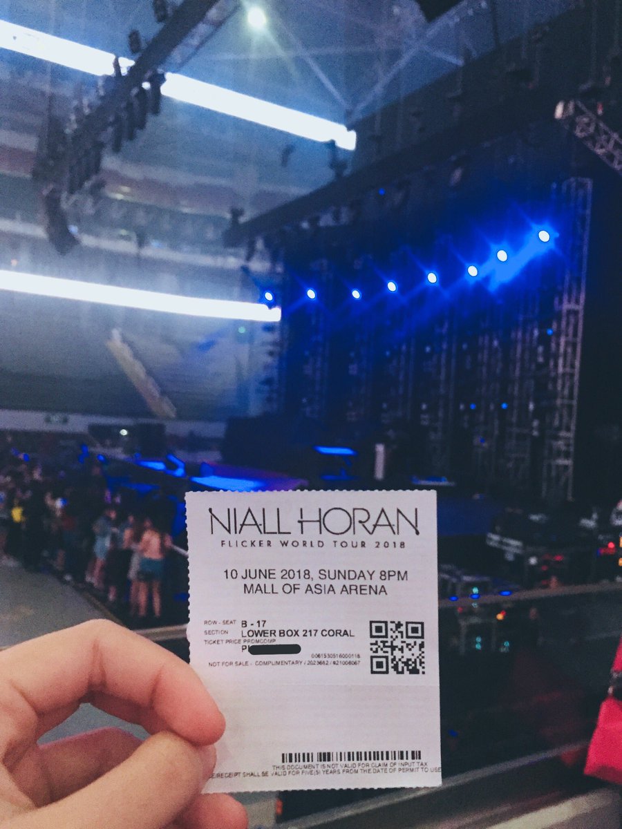 planetalmond's tweet photo. HIGHLIGHT OF MY 2018 ✨🌈💛 THANK YOU SO MUCH FOR EVERYTHING 💛 #HarryStylesLiveOnTourManila #HarryStylesMNL #FlickerWorldTourManila #FlickerTourMNL #NOCHILLPHILIPPINES https://t.co/HD64kQUR1F