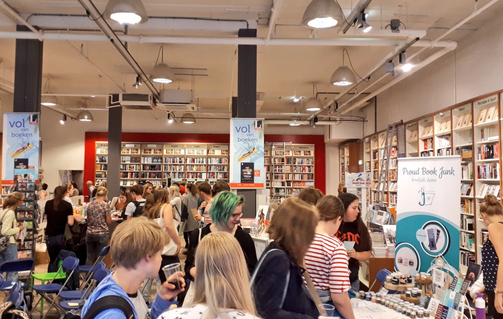 Young Adult is dus helemaal hot. Zelfs na sluitingstijd!
