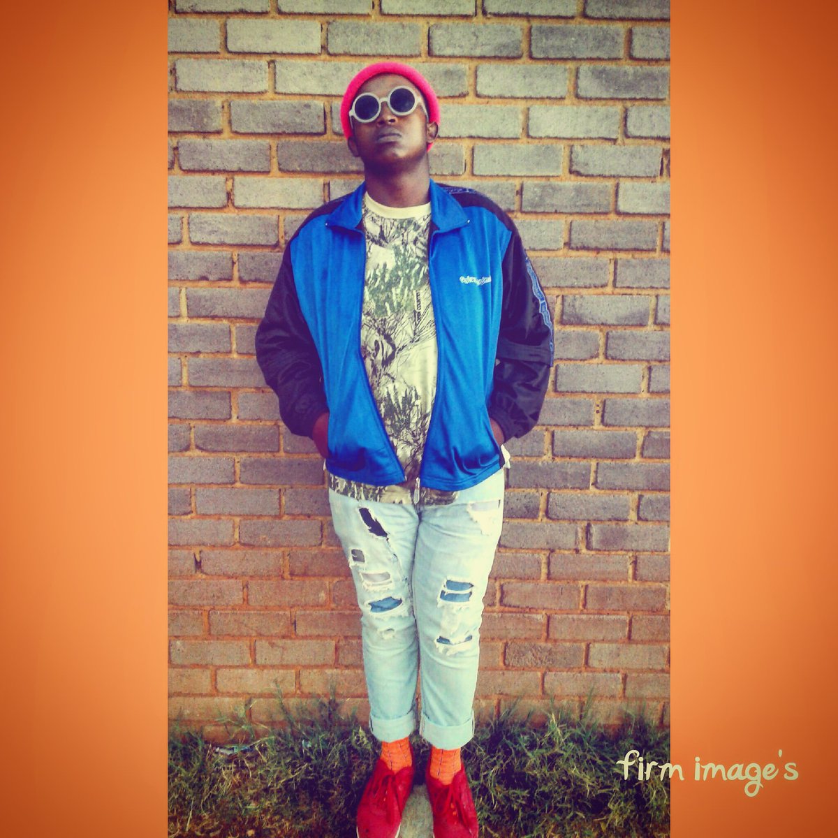 Thapelo28297313's tweet photo. Cotton eater for real
#rickyrickchallenge
#stilomagolide
#BOYZNBUCKS
#FilaDisruptor2
#AKA
#Zone6VenueTMBLaunch
#Areece https://t.co/JfmZHgNNTR