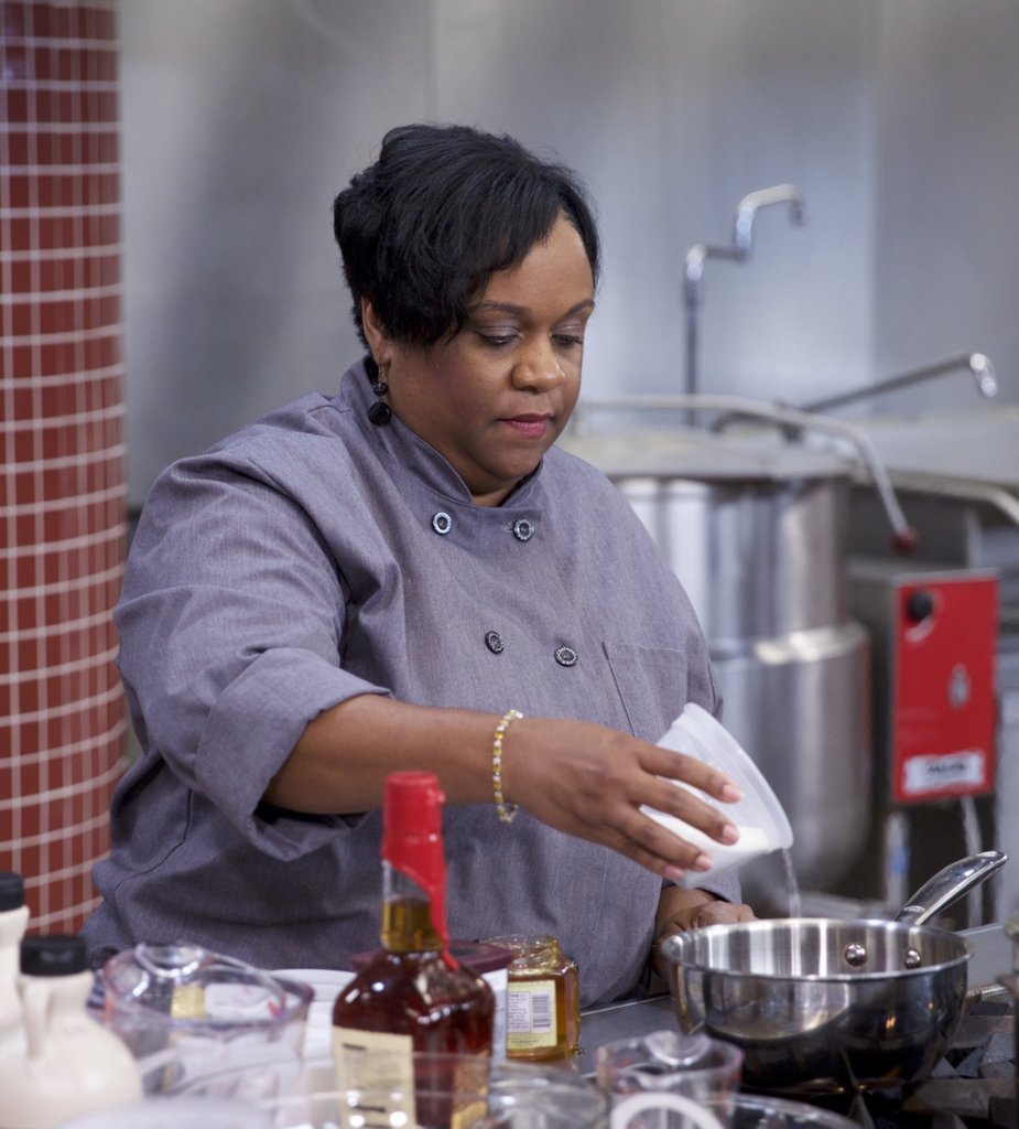 FoodNetworkSA's tweet image. You know you're in trouble when the literal cookie crumbles 👀

Don't miss #CooksVsCons at 9pm.