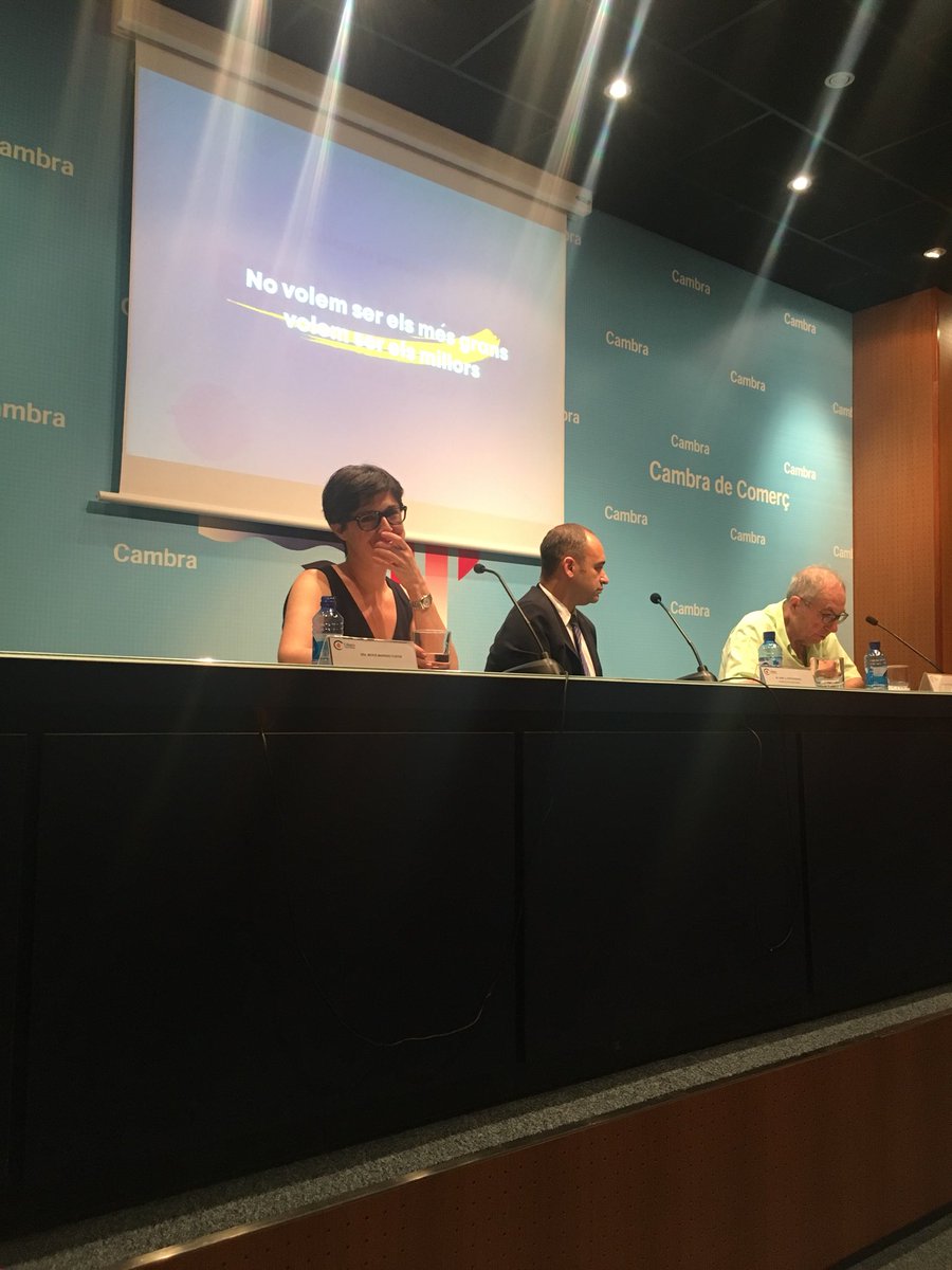 Gran conferència de @marrerofuster a la presentació de la memòria de 2017 de l’estalvi ètic de <a href="/CaixaColonya/">Colonya Caixa Pollença</a>