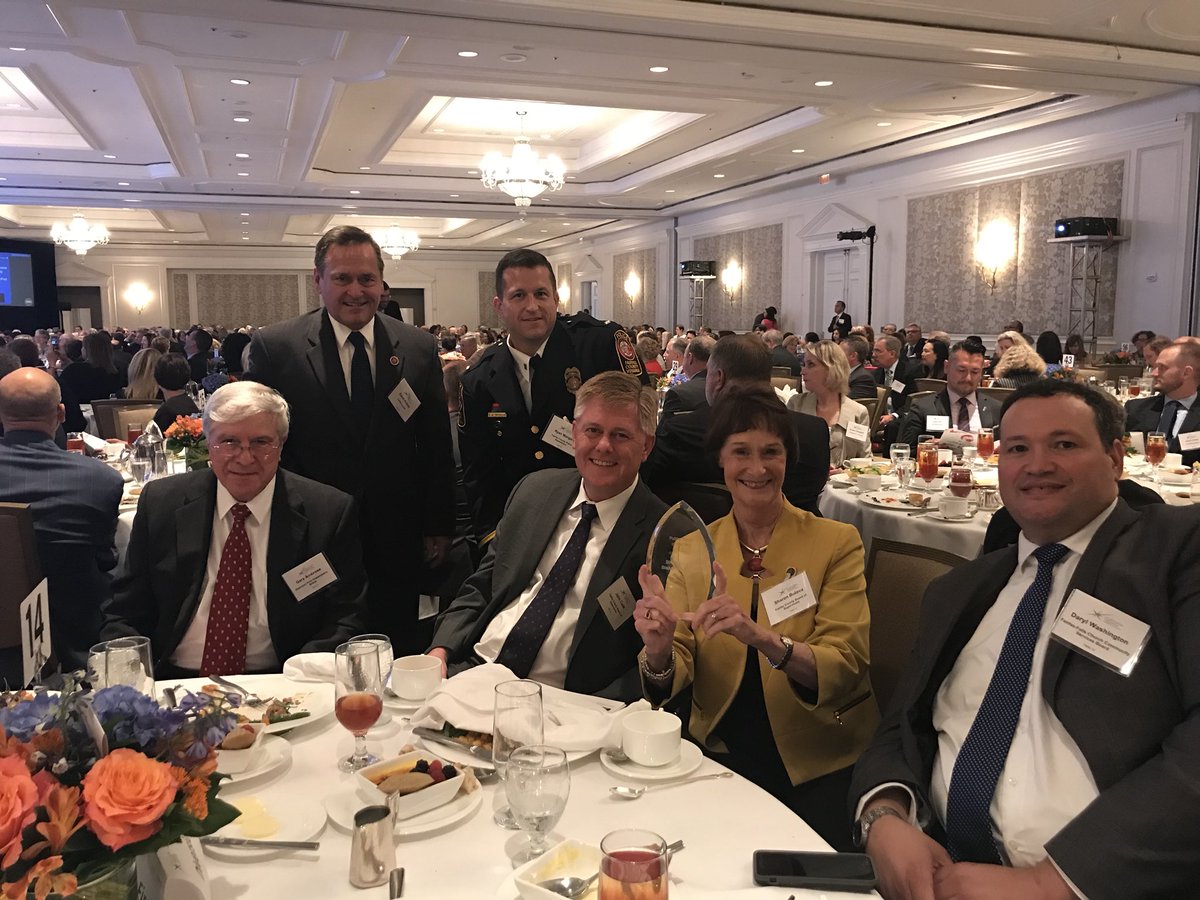 Diversion First recognized by NoVa Chamber today! Congrats! @SharonBulova @JohnCookVA @fairfaxsheriff @FairfaxCSB @fairfaxcounty @FairfaxCountyPD #CorpCitizenshipAwards #StepUp4MentalHealth