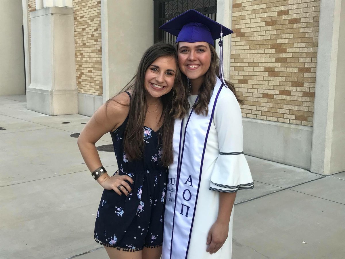 MadisonNicole16's tweet photo. Happiest of 22nd Birthday’s to my one and only biggie🎉💗 Love ya lots and don’t know what I’d do without you!! https://t.co/QmxpLQby3I
