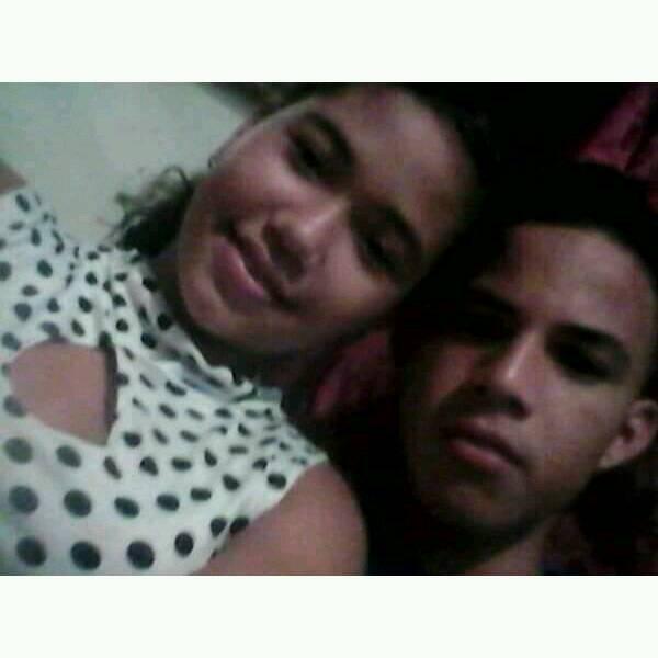 EBetsabeht's tweet photo. Ya 9 meses mi amor te amo eres lo maximo espero numca me cambies por nadien :* https://t.co/5VZNyhyLfO