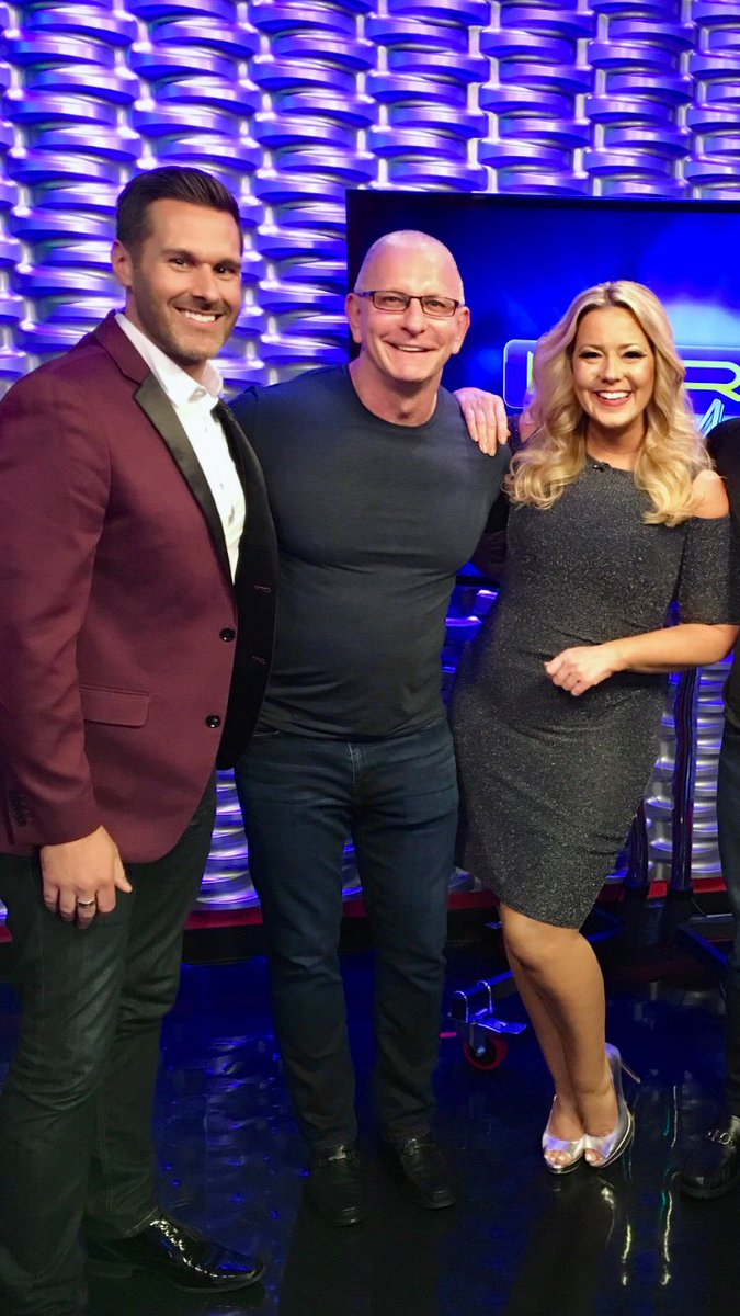 RachelVegasTV's tweet image. We're ready to have a blast tonight w/our good friend @RobertIrvine! Not only is he here to talk about #SummerCookout, but he's going to act as game show host as @SeanFOX5 &amp;amp; I have a food fight!  It's on! Tonight at 6:30 on #MoreAcces @MOREFOX5 @FOX5Vegas.  #RobertIrvine @TropLV