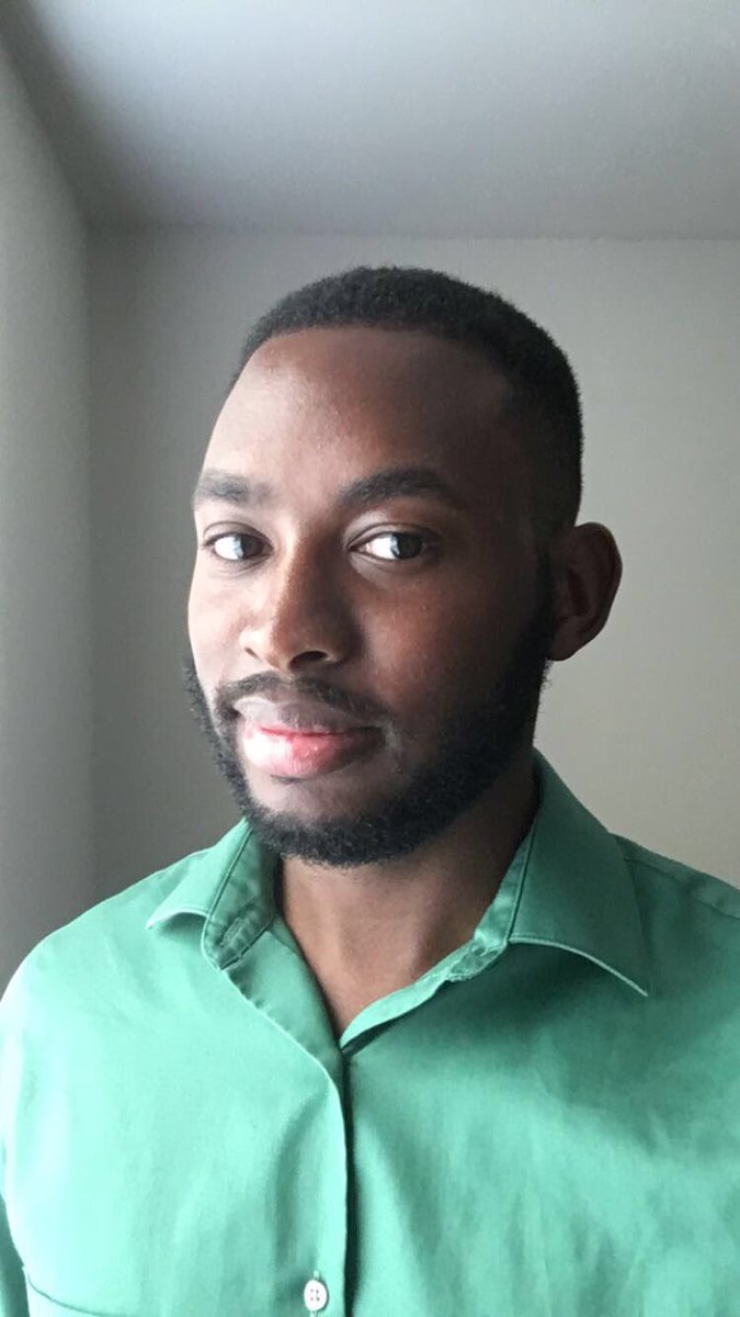 askinnyblackman's tweet photo. SHAVE AND A HAIRCUT πππ #thislightingthough #ifeellike4trilliondollars https://t.co/O8gekXu7CL