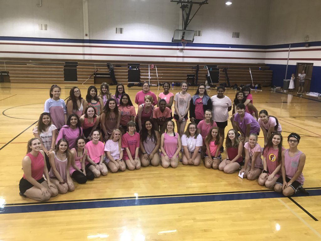 LeanderHScg's tweet photo. Our three day camp was a great way to start to the new season!! Everyone is doing amazing 😘 https://t.co/SlknZUnj4m