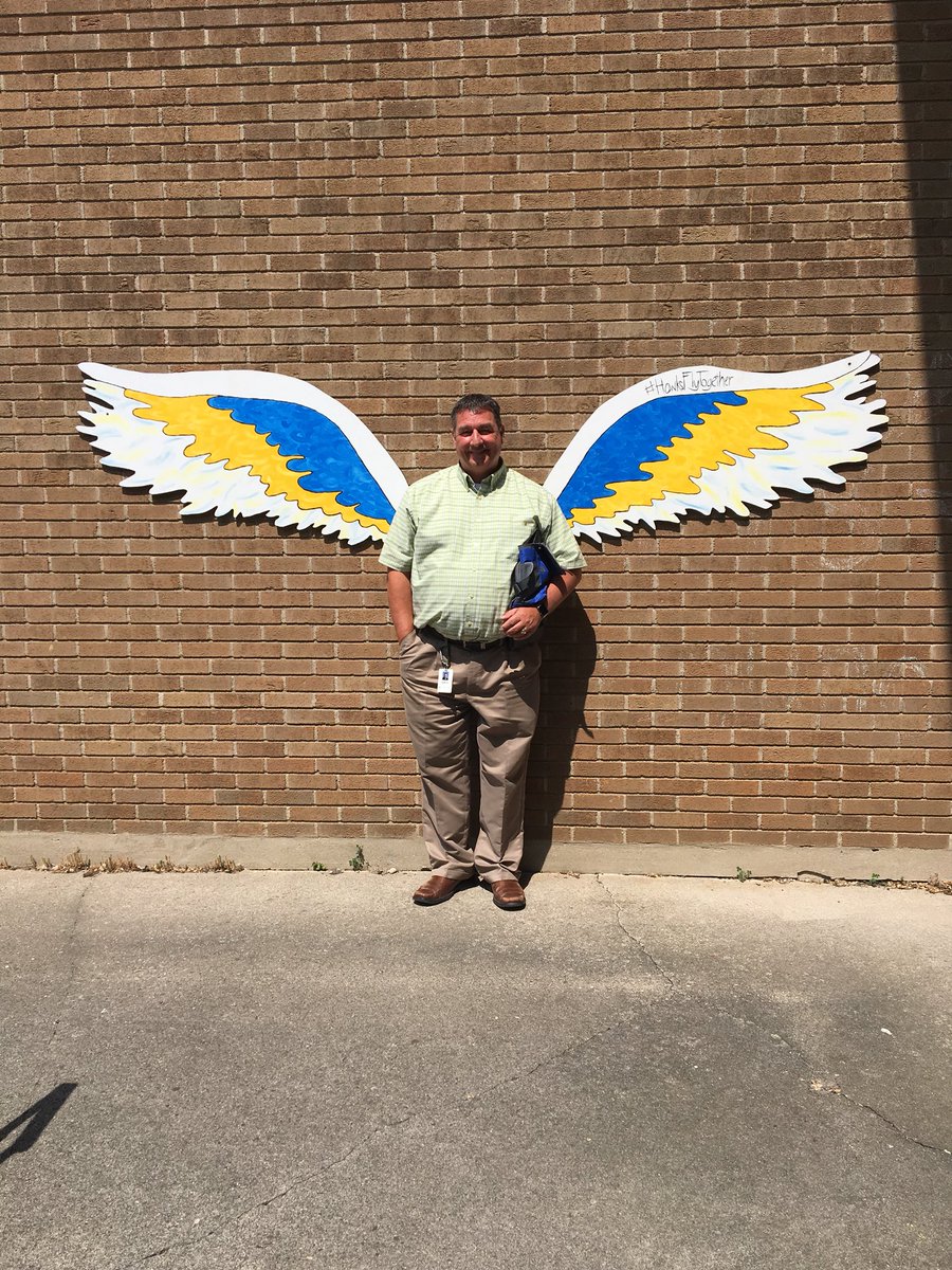 CKSSHawks's tweet photo. The wings are up ... Hawks get ready to fly https://t.co/IHw2gblOmo