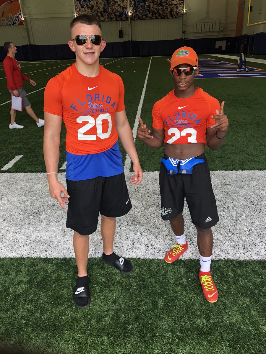 xklvsive_28's tweet image. UF camp❗️👀
#FloridaBoyz🐊