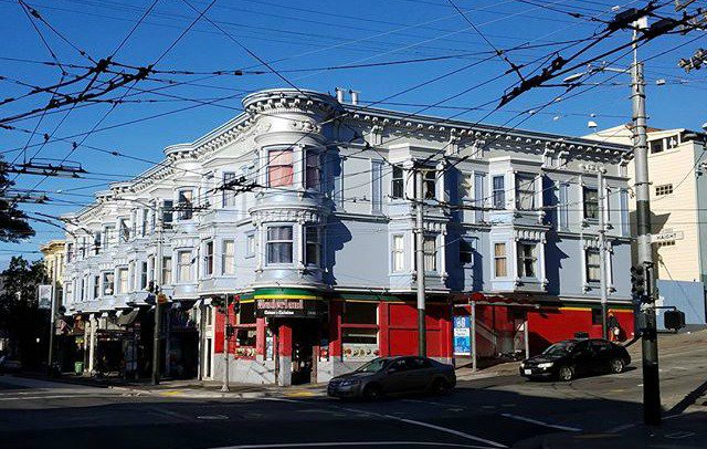 WonderlandRestaurant tweet media