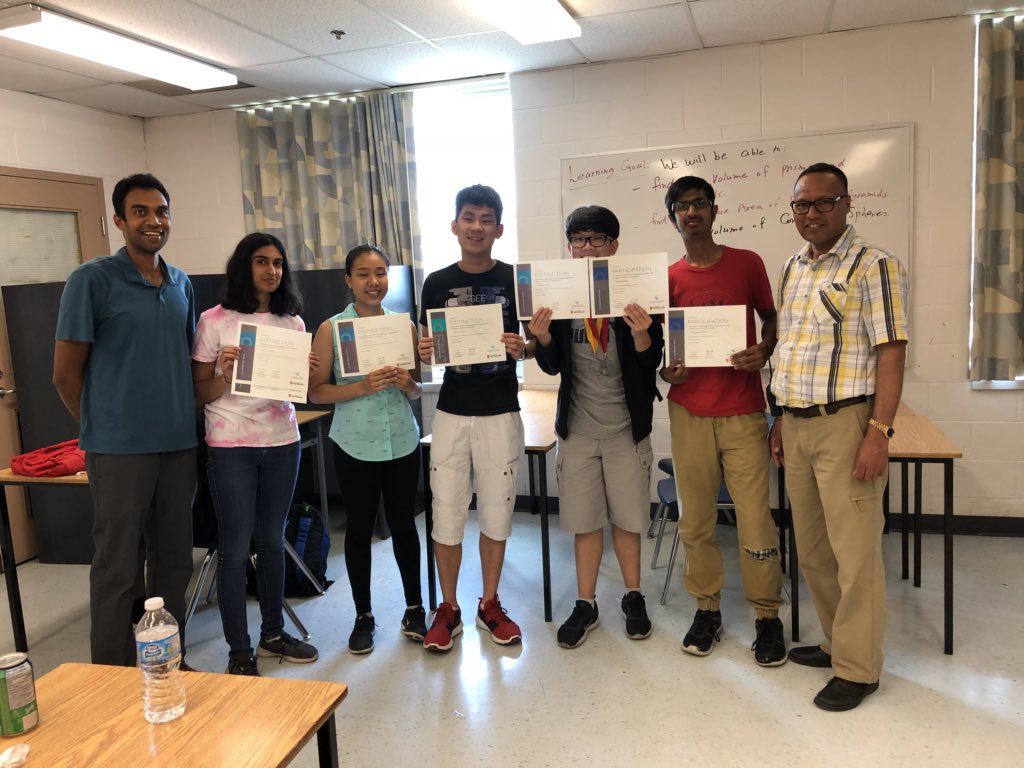 MathHLSS's tweet image. @MathHLSS students received Medals and certificates of Distinctions from @uWaterloo_CEMC . We are all proud of our students achievements here at @HeartLake_SS Well done 👍 ✅@mccutcheonpeel @Peter_Koehnen @PeelSchools #peel21st #PeelFam