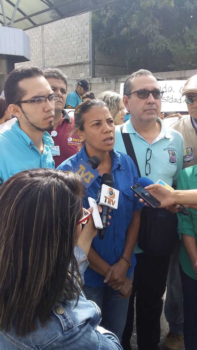 cdeucna's tweet photo. @jessydivo: Defendemos los derechos de trabajadores, estudiantes y docentes de la @UCarabobo. Defendemos 125 años de historia #ResteadosConLaUC #LeeTiempoUC @crucna @FCU_UC @FCU_UCNA @TiempoUC @dimetel @eacademico @MARACAYINFORMA @MARACAYACTIVA https://t.co/rf69CxdHfP
