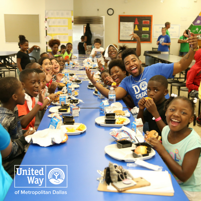 UnitedWayDallas's tweet photo. Click here to find a summer meals site near you or text ‘FoodTX’ to 877-877: https://t.co/fRKtWt08VP #FeedNTX https://t.co/HylHMTKzin