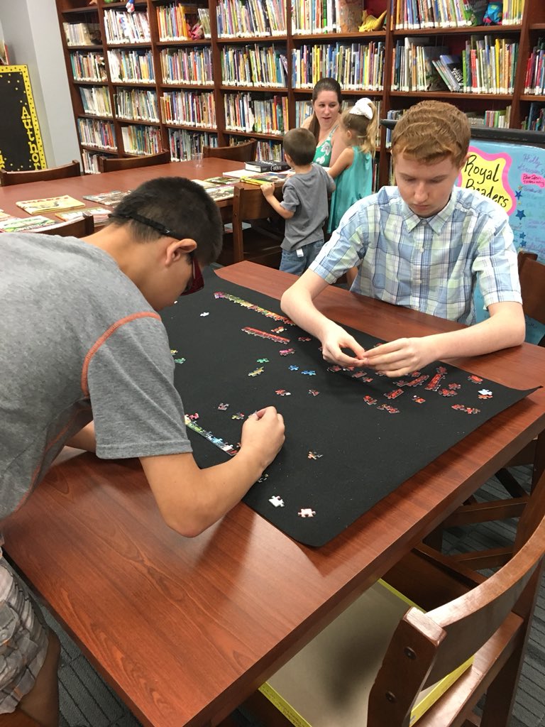 psealsinorange's tweet photo. Great day in the library today!  If you missed it, join us next Wednesday anytime between 10 and 2. https://t.co/Au2shQKqqB