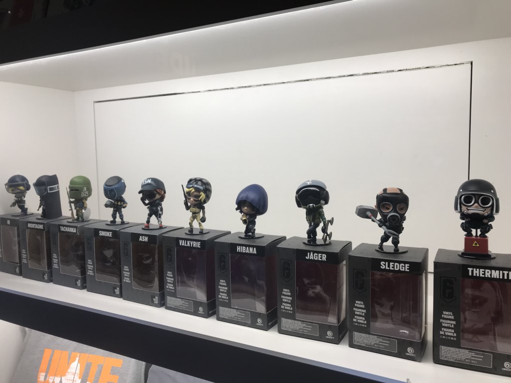 JustinKruger's tweet photo. CHIBIS! 😍😍😍 https://t.co/qn9acgeX7C