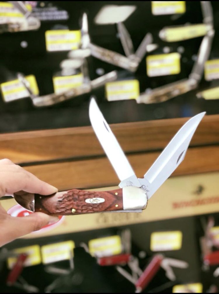 gen_hardwareWV's tweet photo. This month we are having a 20% off sale on Case Knives! https://t.co/kV0LghTCOY