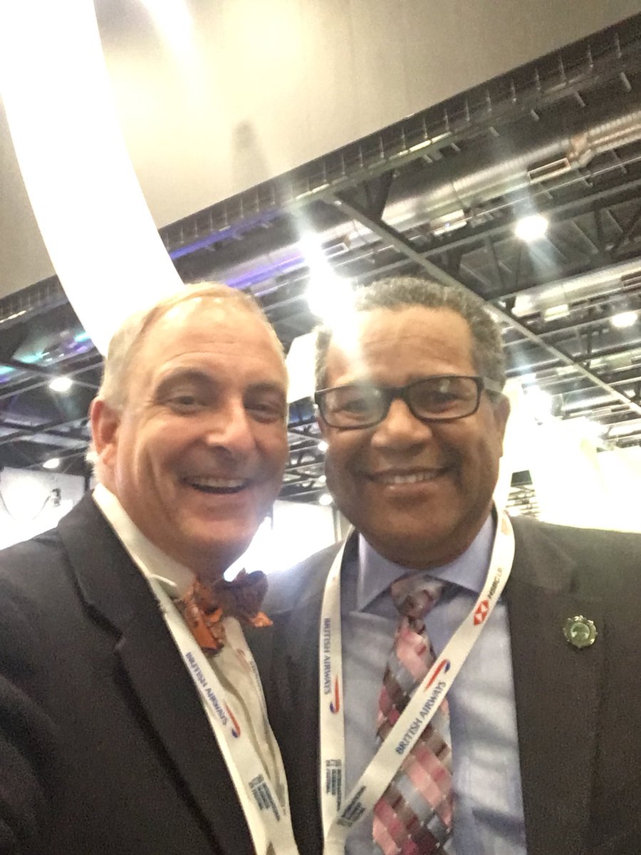 ParkvilleBob's tweet photo. Great day sharing #SmartCities strategies and lessons learned with @NNMayorPriceDDS, @Reichental @jcudden and leaders from around the world at #SmartCitiesRealised. https://t.co/QHc3rwzUSs