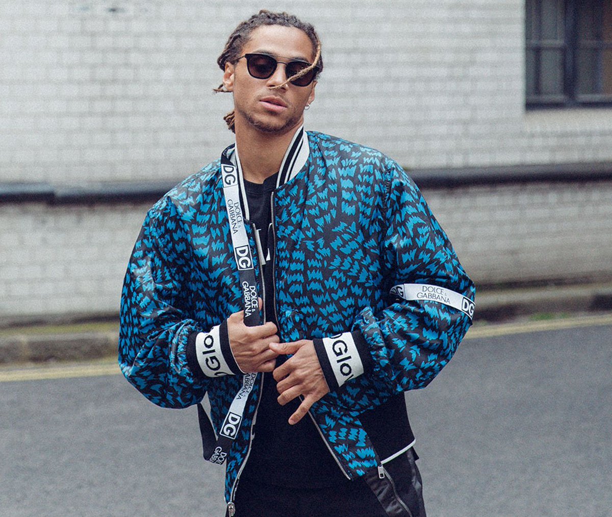 flannelsfashion's tweet photo. Celebrate the close of @LondonFashionWk Men’s with South #Londoner and musician @BlueyRobinson’s guide to the city he calls home: https://t.co/22nxPt1Bt7

#LFWM https://t.co/YqvqOfPpc2