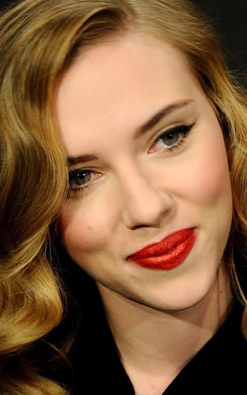 drvgonprincess's tweet photo. 𝒲𝒶𝓁𝓀𝒾𝓃𝑔 𝑜𝓃 𝓉𝒽𝒾𝓃 𝒾𝒸𝑒, 𝒹𝓇𝑒𝓈𝓈𝑒𝒹 𝓁𝒾𝓀𝑒 𝒶 𝒷𝒶𝒹𝒶𝓈𝓈 https://t.co/jwklkkipdy