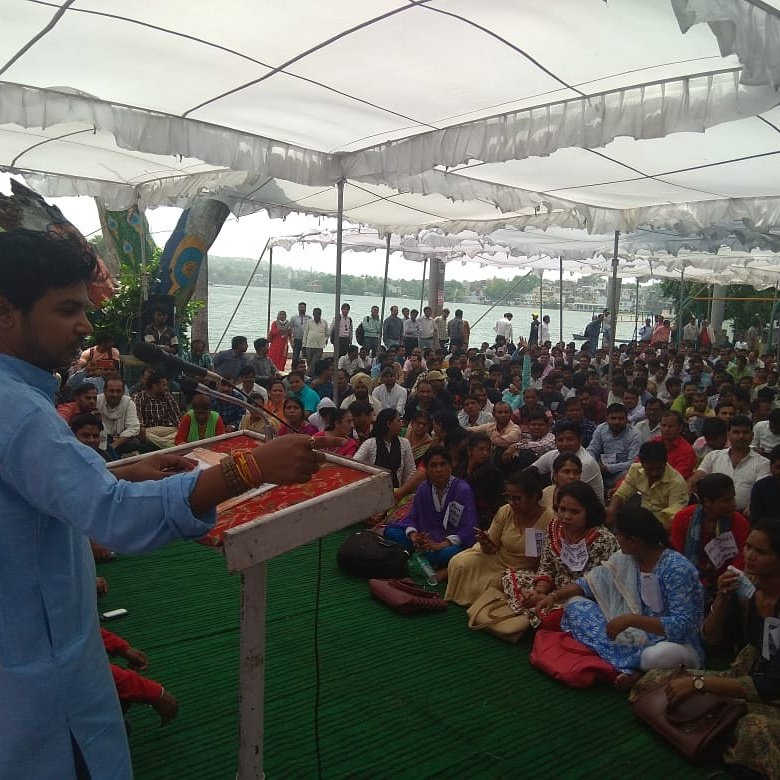 #मामा_हम_शर्मिंदा_हैं
झूठेवादे __से_अबभी_संविदा_हैं
<a href="/CMMadhyaPradesh/">Chief Minister, MP</a> 
<a href="/BJP4MP/">BJP Madhya Pradesh</a> 
<a href="/INCMP/">MP Congress</a> 
<a href="/ChouhanShivraj/">Shivraj Singh Chouhan</a> 
<a href="/JM_Scindia/">Jyotiraditya M. Scindia</a>