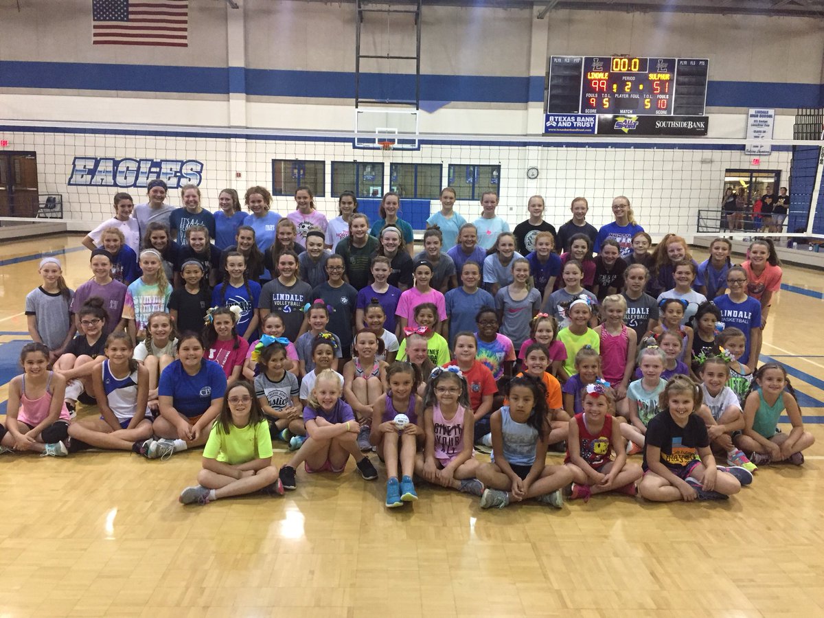LindaleVBall's tweet photo. Great group of future lady eagles at camp this week.  We had so much fun!! https://t.co/dEKpOuGx8S