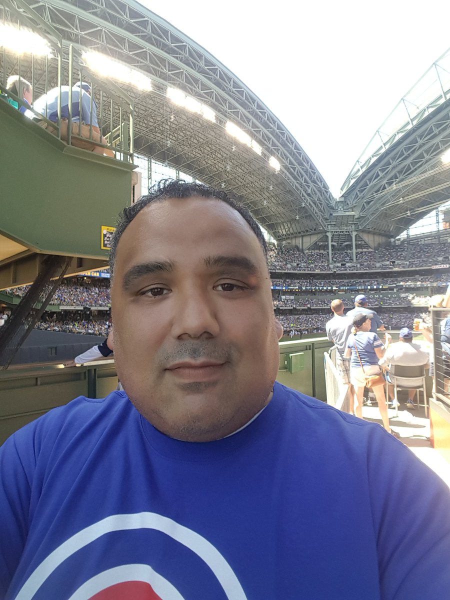 Lookinathotties's tweet photo. At Miller Park.. Cubs vs. Brewers 6.13.18 #Havingbigfun https://t.co/z3xkbt2g0J