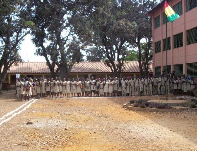 HopeofGuinea's tweet photo. #HOGFACTS DAY 3 :
“Brique par brique, pierre par pierre, nous aidons la jeunesse à se construire un futur aux fondations solides.” https://t.co/NCJ9sapnfV