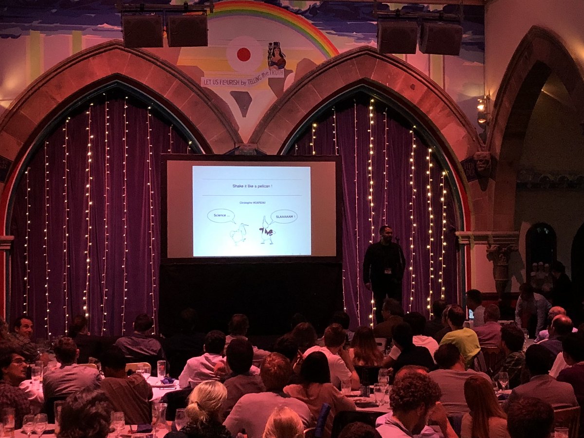 ECCM_ECFD2018's tweet image. It’s time to “Shake it like a Pelican” we don’t know what that means either... but Christophe Hoareau is going to enlighten us! #ScienceSlam