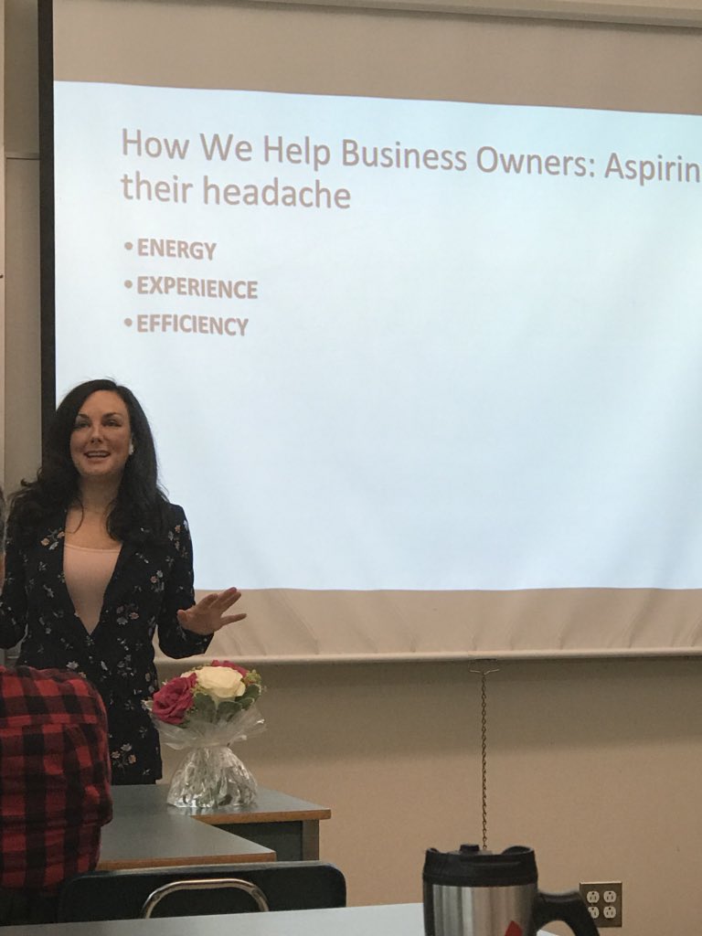 Lovepreet199511's tweet photo. Hearing to Tara Clark social media expert @langaracollege @DBortolussi  #socialt https://t.co/zD1ekvCwqg