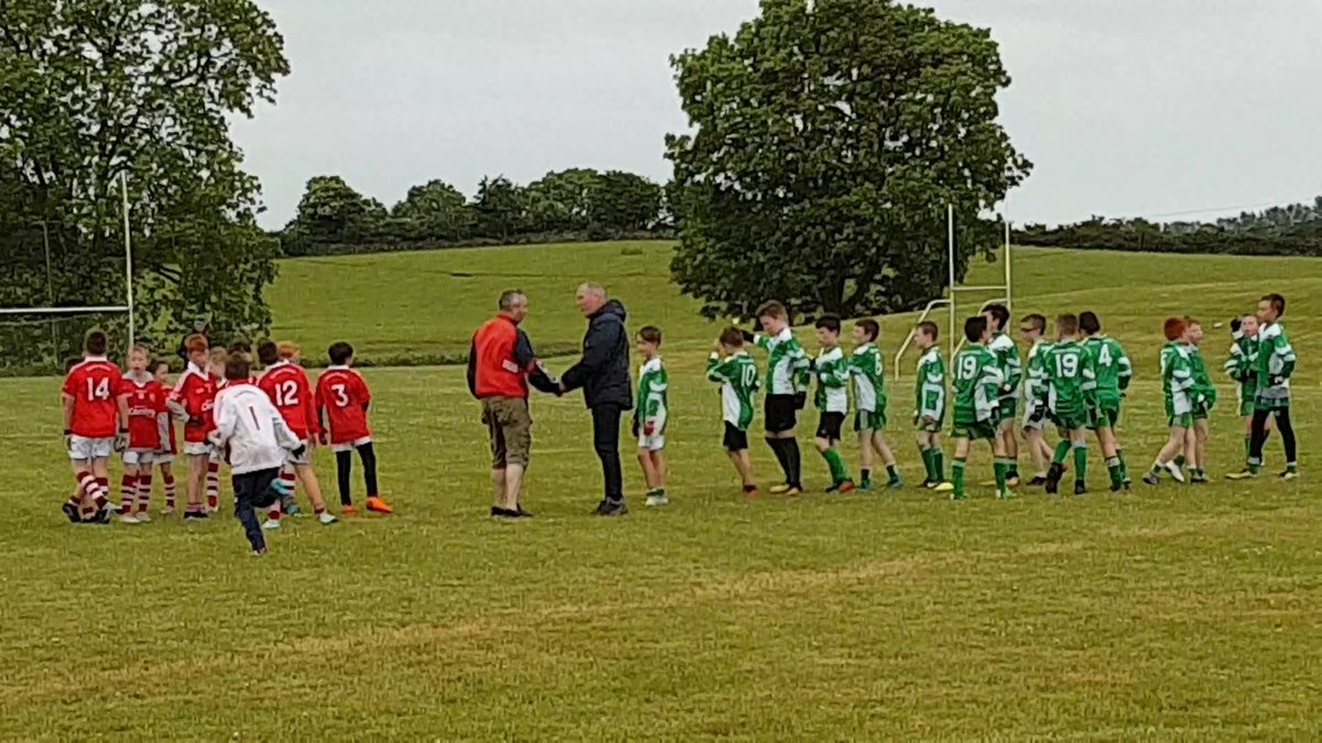 __theobserver__'s tweet photo. #WedensdayNightGAA #StNicholasGFC @calebdullag ! Big up to ! #Stabannon ! And ! #StPats ! Thanks for having us ! This truly is for the ! Hardcore ! Playing in the rain ! Makes you a ! Better player ! Amigos ! #UpTheNicks ! #TopGeezers !!! 😎 https://t.co/iqzchGwgb7