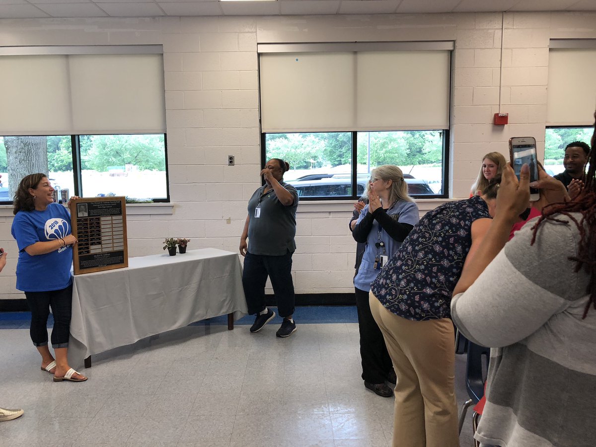 YorkHighSCA's tweet photo. Congratulations to Mrs. Gina Nettles who won the Micheal B. Sullivan Staff Distinguished Service Award today!! We’re so thankful for all that you do for our #falconfam we love you Miss Gina!!! 💙🐦 https://t.co/o04FOMnl4X