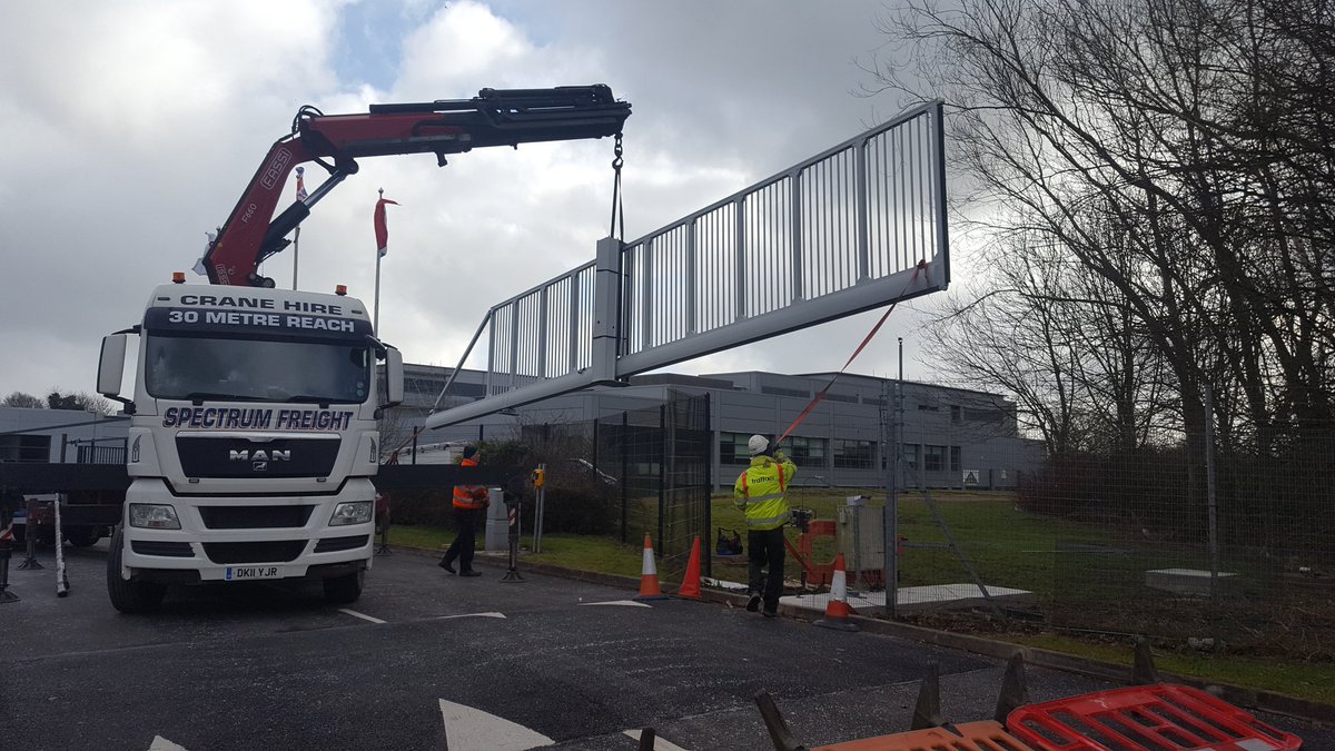 IntegraSecure's tweet photo. New 10m fully compliant cantilever gate going in. https://t.co/nSRg9HgYOQ