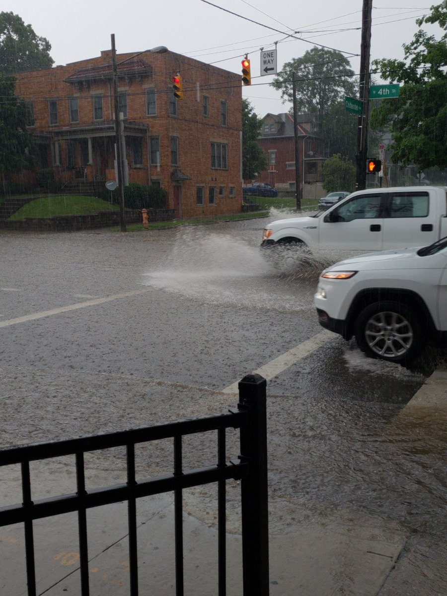 OldfieldsOSU's tweet image. Aaaaahhhhhh @LeosOSU and @MidwayonHigh LOOKOUT!!  @threesabovehigh is sending out #tidalwaves today!!!
#GetChitty