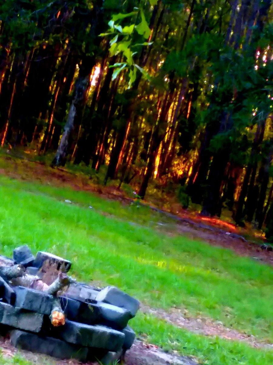 LSONTHETRACK710's tweet image. #cleanedit #sunset eyez Low #smokedout #follow m.soundcloud.com/logan-santos-8…