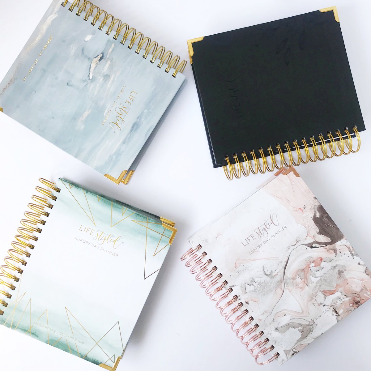 styledplanner's tweet photo. PLANNERS ADDICTS raise your hand!
15% OFF our 2019 collection! Biggest discount of the year...don't miss out! #planner #planneraddict #planner2019 https://t.co/7P0vkccviW