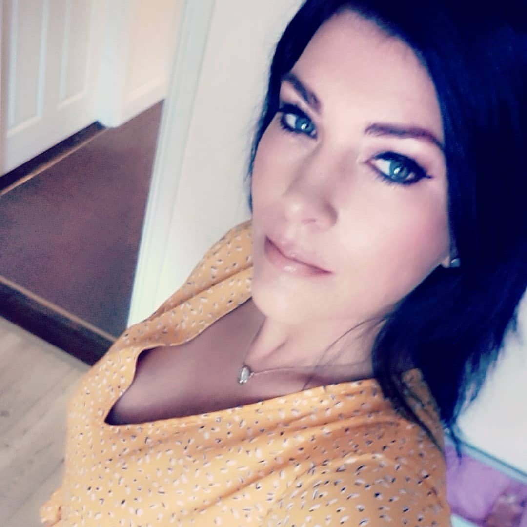 carolinecorish1's tweet photo. #NewProfilePic https://t.co/SsS2n2H8yc