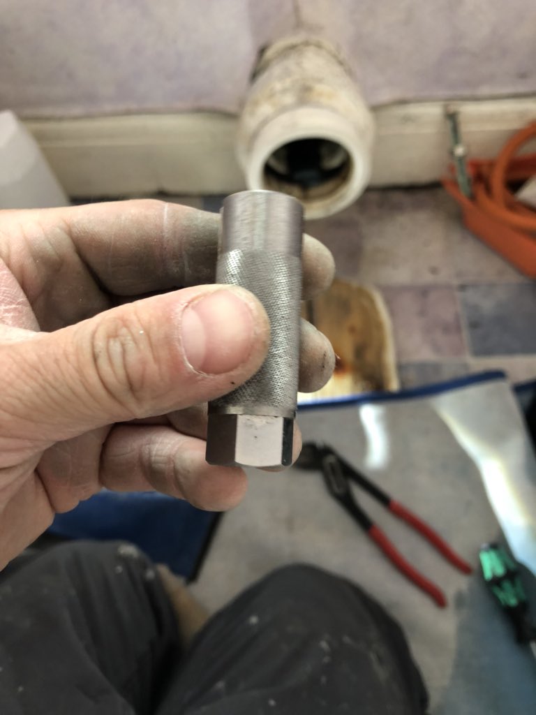 Andy_J_Mayar's tweet photo. This is a handy little tool, helps with them pesky shitty rusty wing nut bolts. Has been a bit of a time saver and would recommend it!
Wing nut socket,
#rustybolts
#wingnutsocket
#newtool
#timesaver
#plumbing https://t.co/9AeiORBmCx